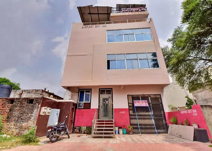 Oyo 82292 Hotel Airport Sky Inn Jaipur